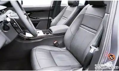 Land Rover Range-Rover Evoque 2024 2.0 Автомат в Москве № 316341, миниатюра 11