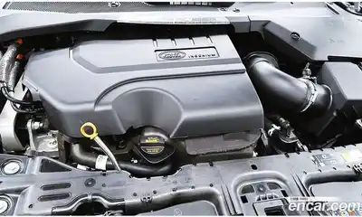 Land Rover Range-Rover Evoque 2024 2.0 Автомат в Москве № 316341, миниатюра 6