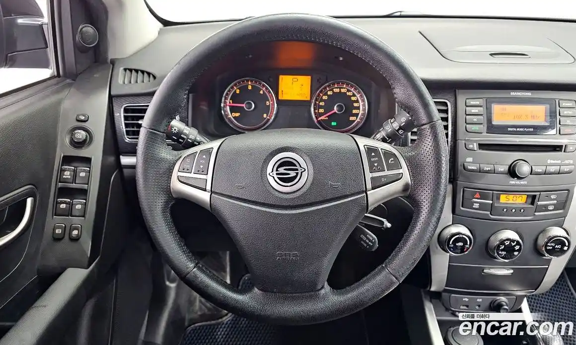 SsangYong Korando 2012 2.0 Автомат в Москве № 31939, фото 2