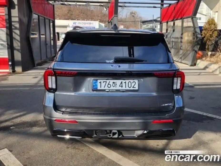 Ford Explorer 2025 2.3 Автомат в Москве № 320512, фото 4