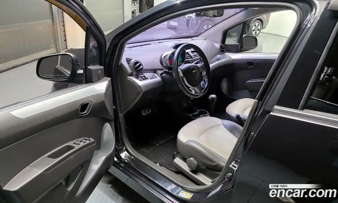 Chevrolet Spark 2014 1.0 Автомат в Москве № 327224, фото 14