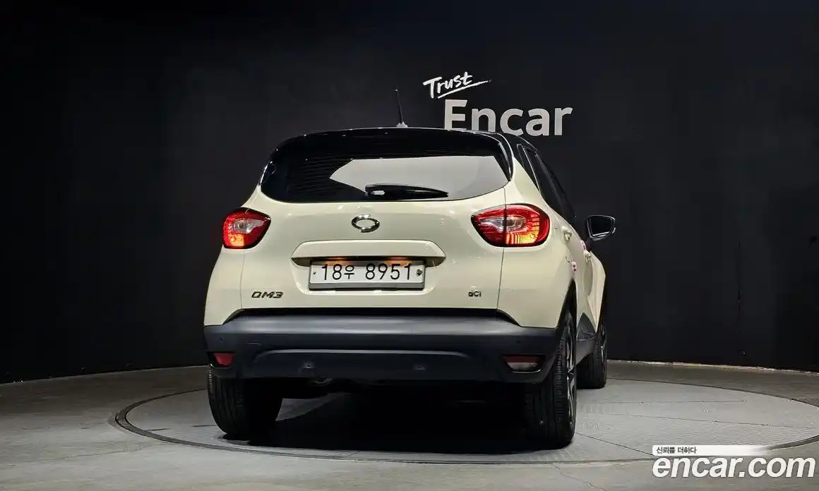 Renault QM3 2014 1.5 Автомат в Москве № 328339, фото 15