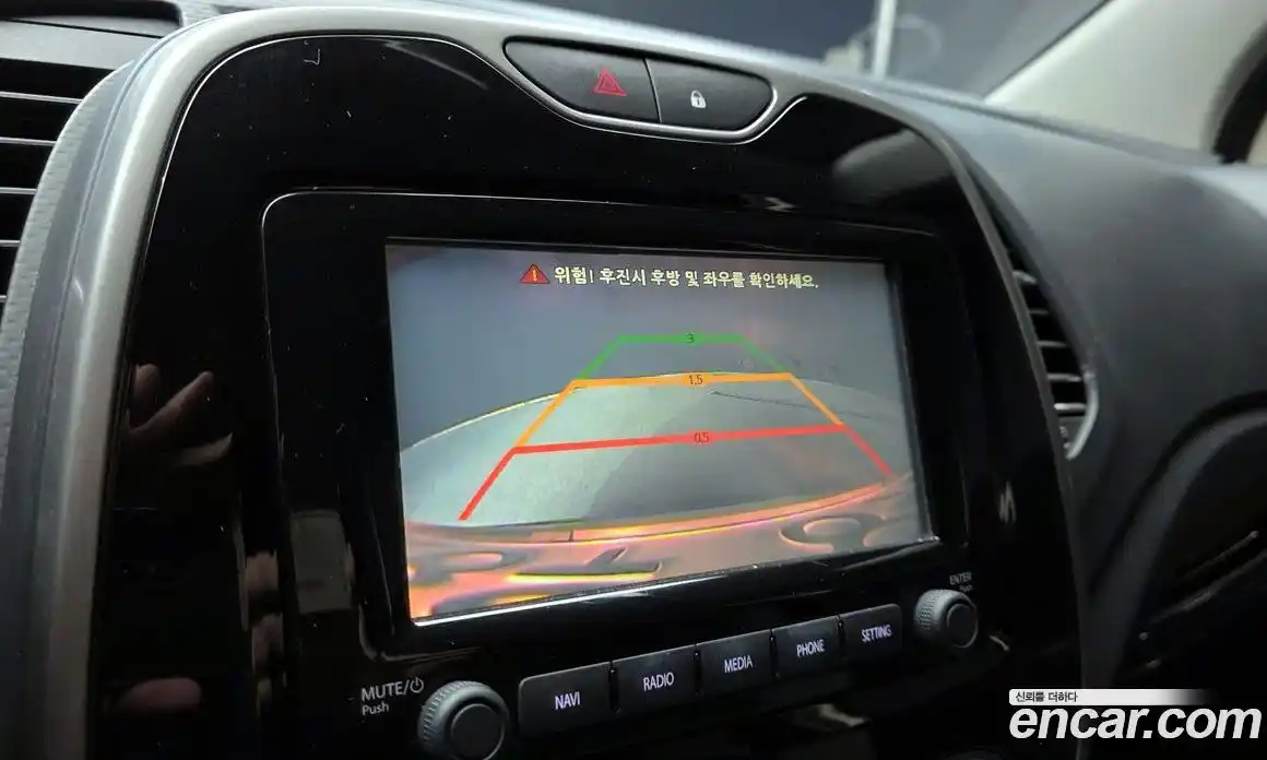 Renault QM3 2014 1.5 Автомат в Москве № 328339, фото 18