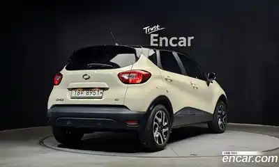 Renault QM3 2014 1.5 Автомат в Москве № 328339, миниатюра 2