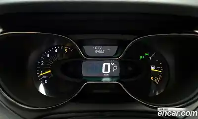 Renault QM3 2014 1.5 Автомат в Москве № 328339, миниатюра 9