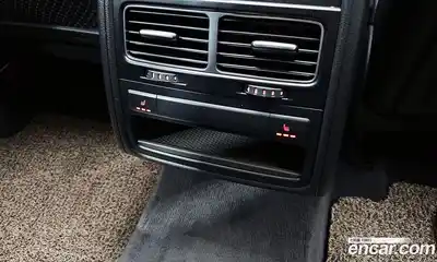 Volkswagen Touareg, 2012