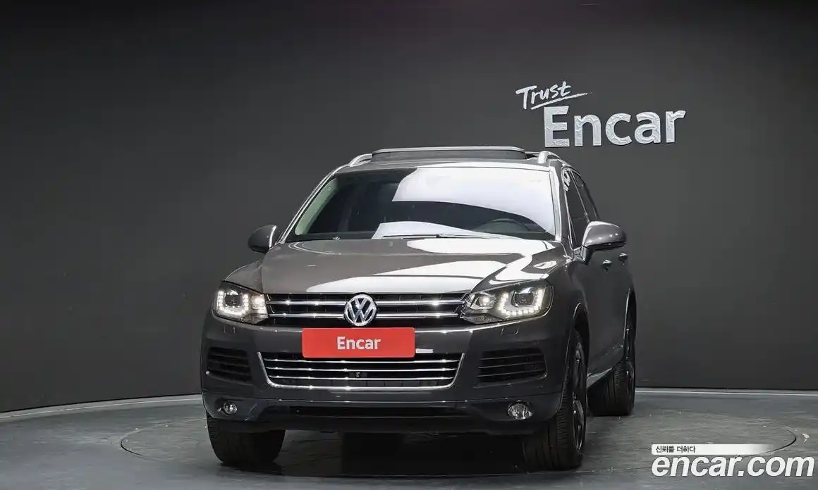 Volkswagen Touareg 2012 3.0 Автомат в Москве № 329880, фото 9