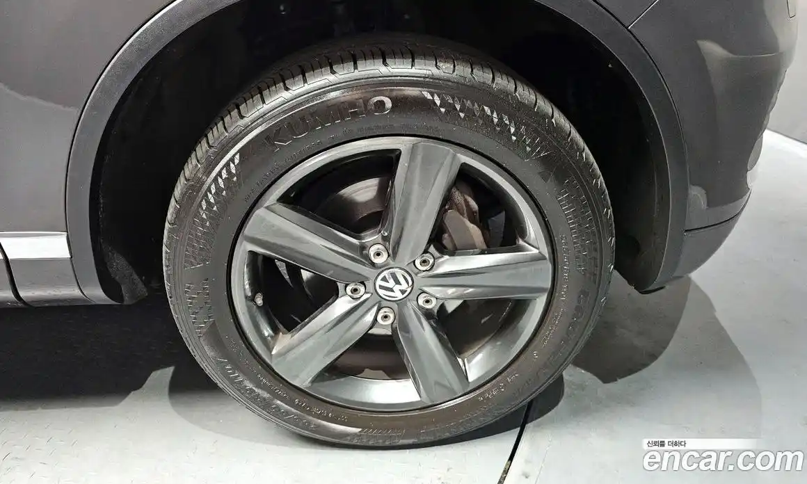 Volkswagen Touareg 2012 3.0 Автомат в Москве № 329880, фото 10