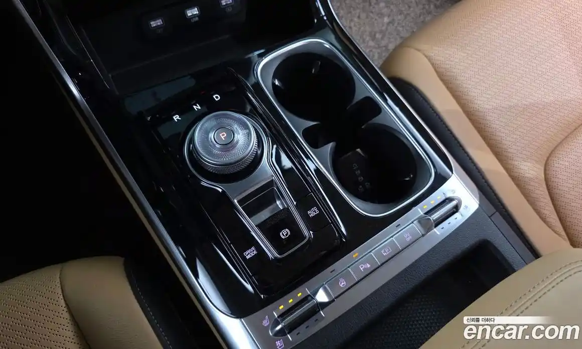 Kia Canival 2023 2.2 Автомат в Москве № 337529, фото 18