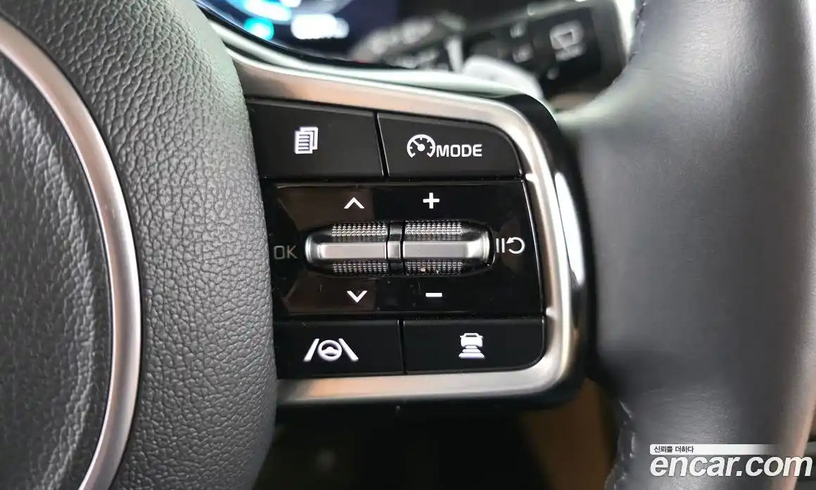 Kia Canival 2023 2.2 Автомат в Москве № 337529, фото 3