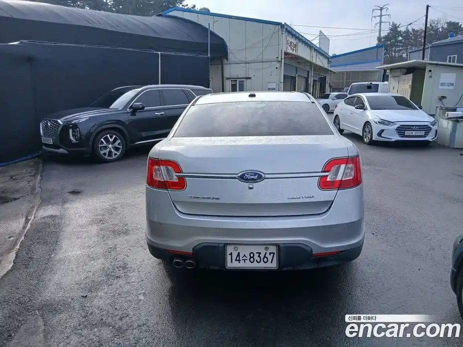 Ford Taurus 2011 3.5 Автомат в Москве № 337942, фото 4