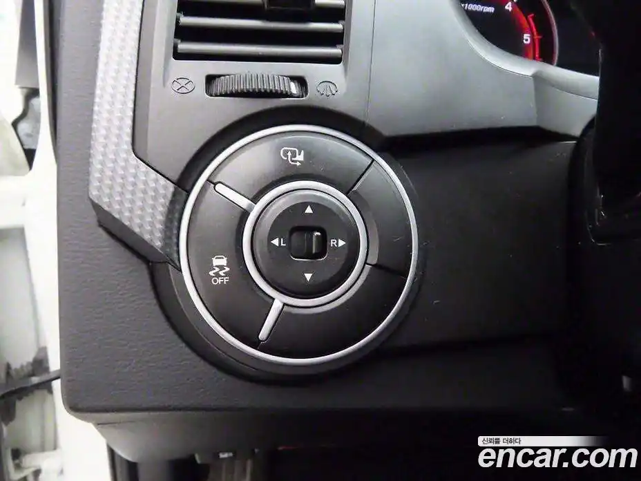 SsangYong Korando 2016 2.0 Автомат в Москве № 34336, фото 12