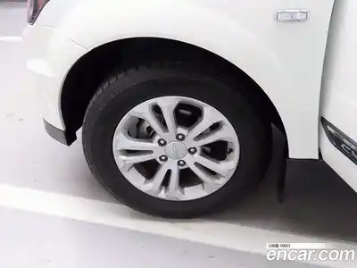 SsangYong Korando 2016 2.0 Автомат в Москве № 34336, миниатюра 5