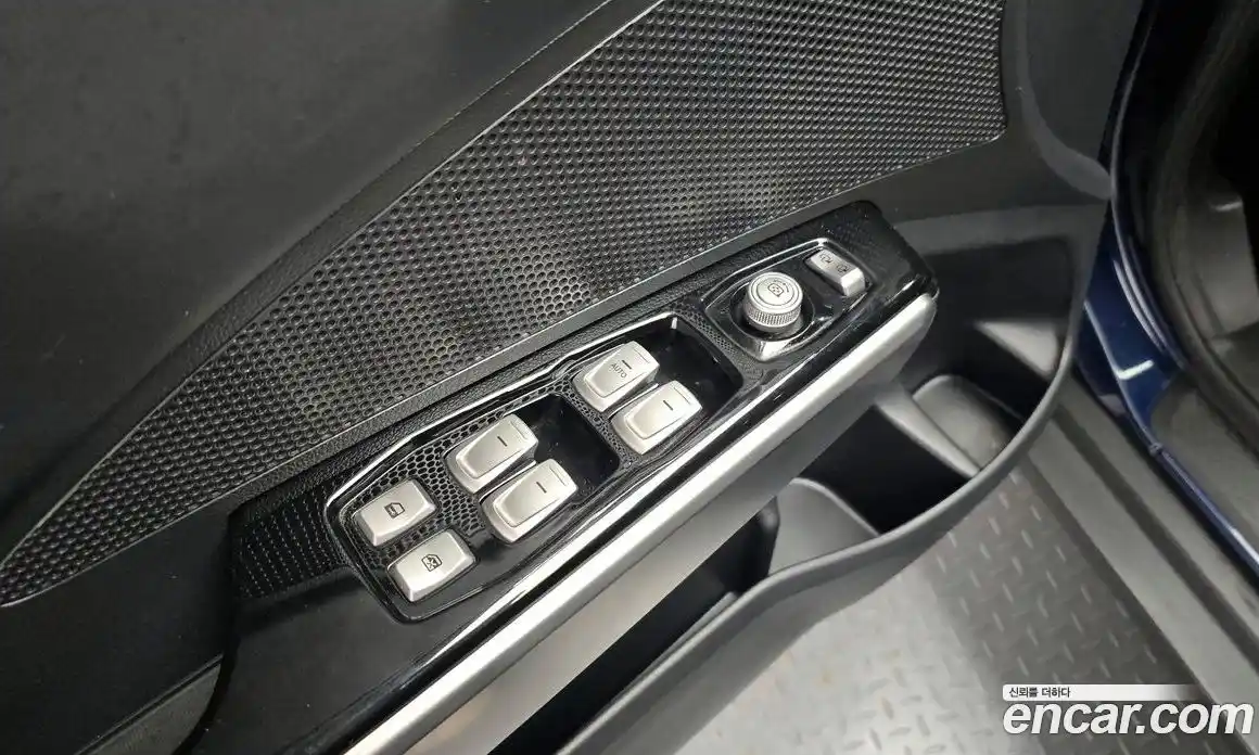 SsangYong TIBOLI 2016 1.6 Автомат в Москве № 35202, фото 19