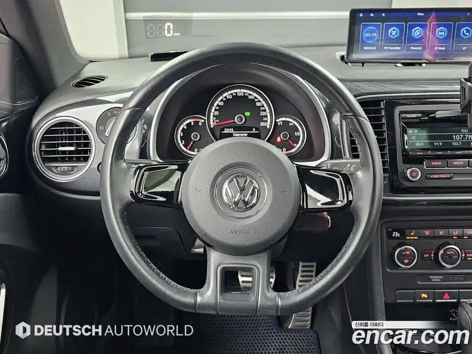 Volkswagen Beatle 2014 2.0 Автомат в Москве № 359162, фото 13