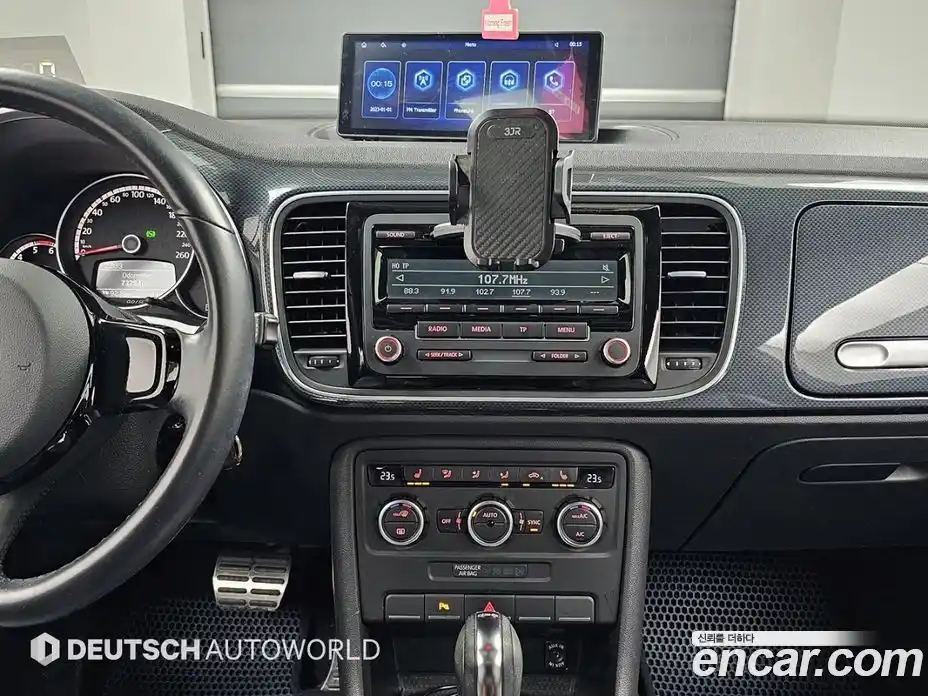 Volkswagen Beatle 2014 2.0 Автомат в Москве № 359162, фото 14