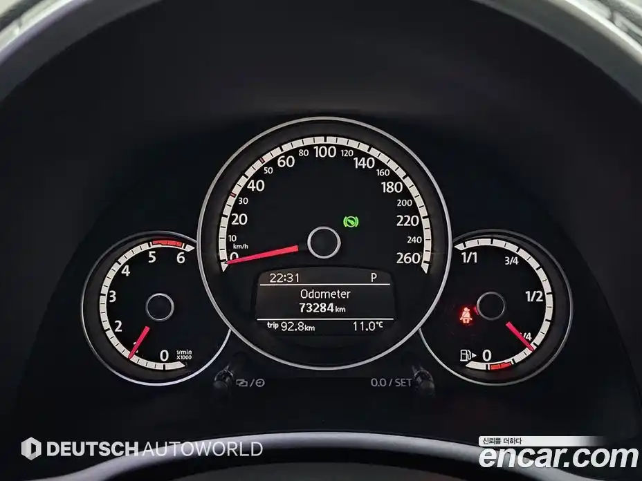 Volkswagen Beatle 2014 2.0 Автомат в Москве № 359162, фото 8