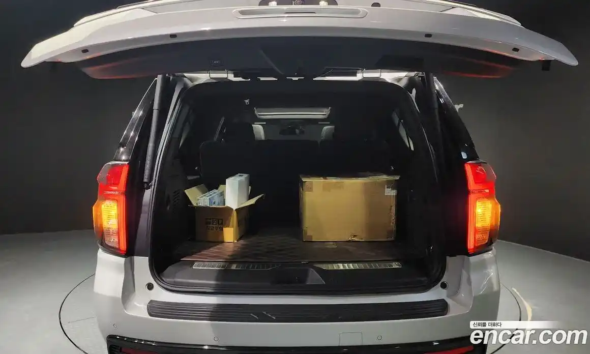 Chevrolet Surburban 2021 5.3 Автомат в Москве № 363502, фото 20