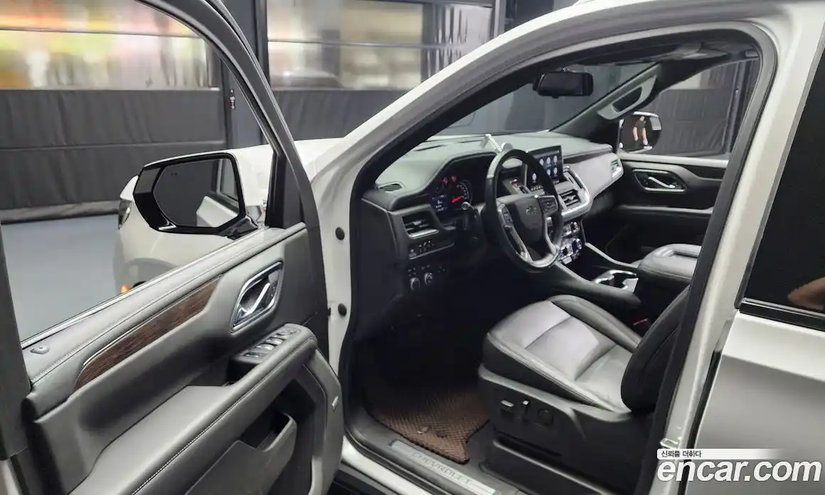 Chevrolet Surburban 2021 5.3 Автомат в Москве № 363502, фото 10