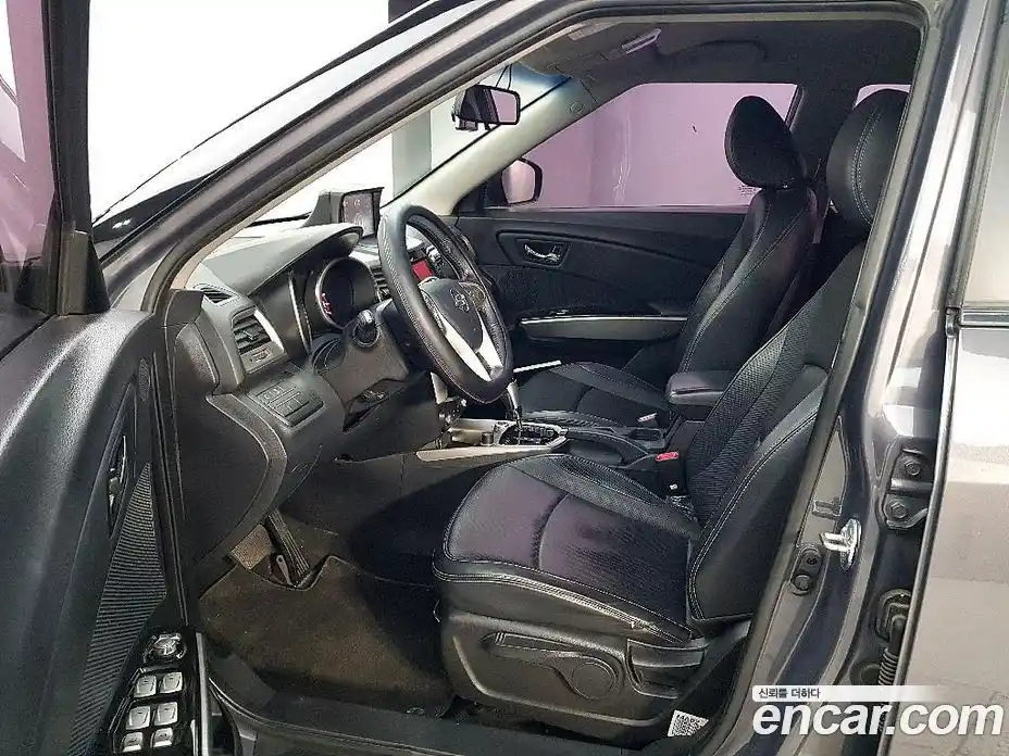 SsangYong TIBOLI 2015 1.6 Автомат в Москве № 36542, фото 8