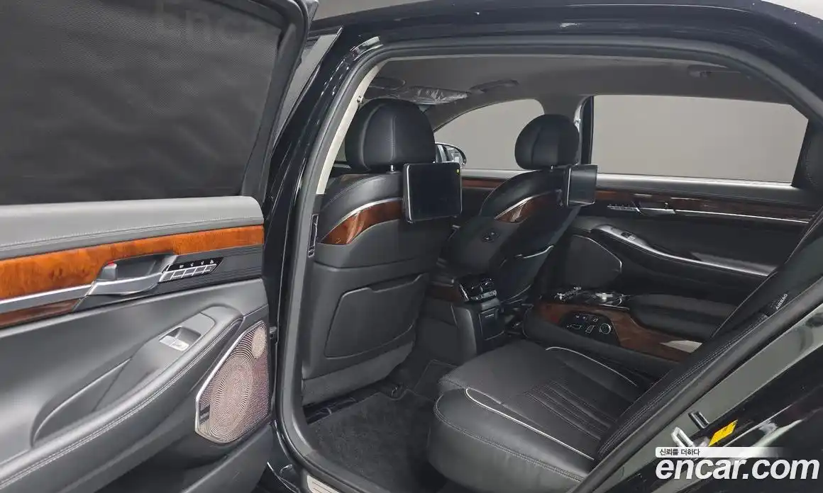 Genesis EQ900 2016 5.0 Автомат в Москве № 365664, фото 17