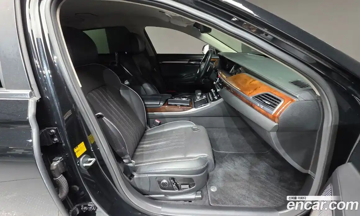 Genesis EQ900 2016 5.0 Автомат в Москве № 365664, фото 10