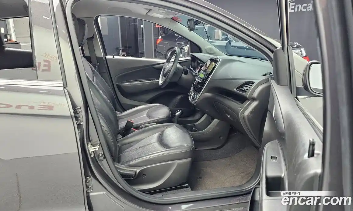 Chevrolet Spark 2016 1.0 Автомат в Москве № 39397, фото 11