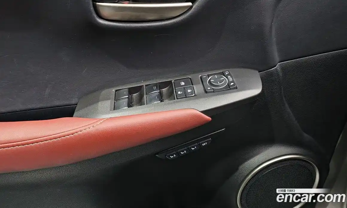 Lexus NX 2015 2.5 Автомат в Москве № 398485, фото 18