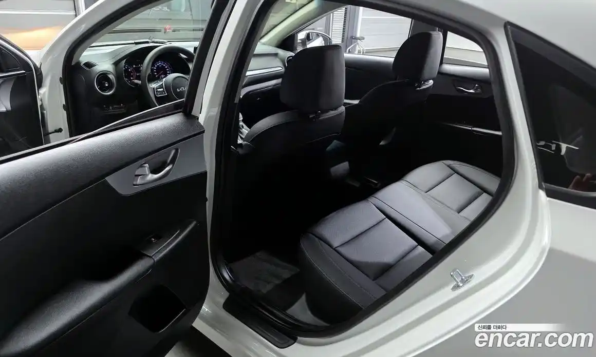 Kia K3 2024 1.6 Автомат в Москве № 404058, фото 11