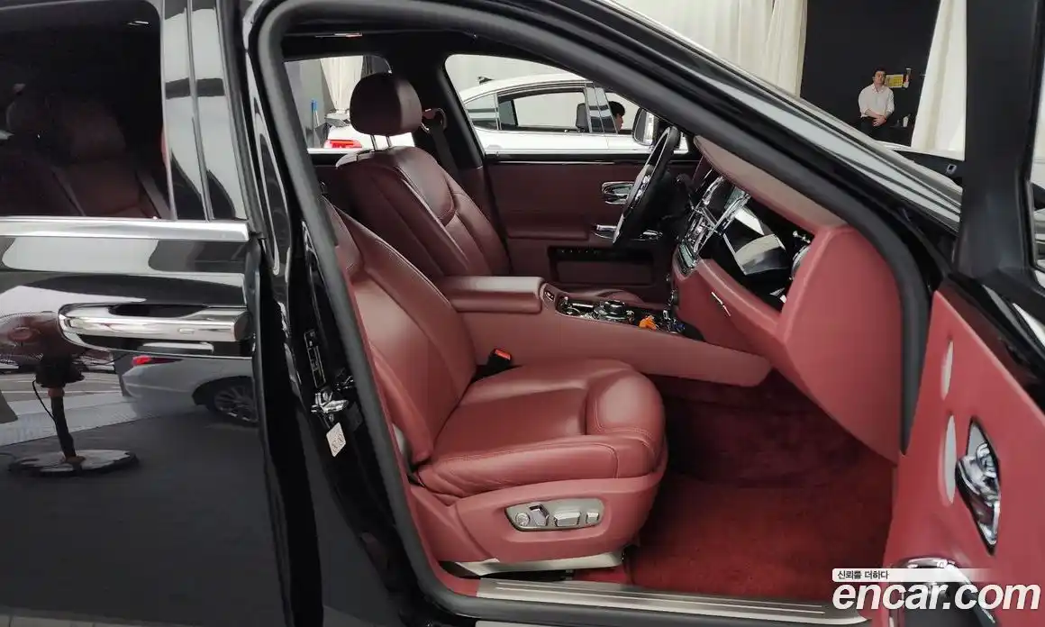 Rolls-Royce Ghost 2019 6.6 Автомат в Москве № 407239, фото 11