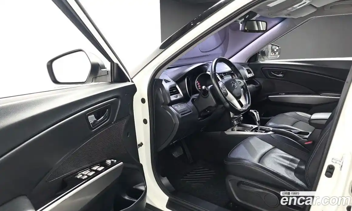 SsangYong TIBOLI 2016 1.6 Автомат в Москве № 409934, фото 11