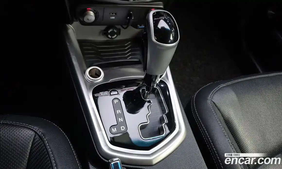 SsangYong TIBOLI 2016 1.6 Автомат в Москве № 409934, фото 9