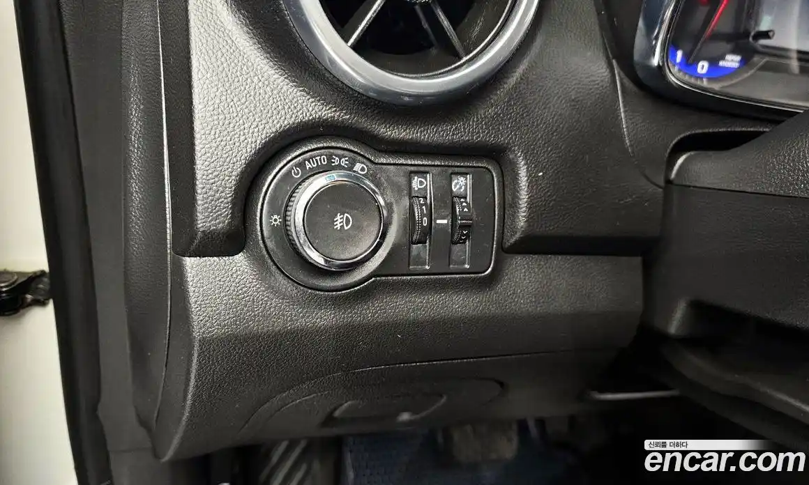 Chevrolet Trax 2014 1.4 Автомат в Москве № 41090, фото 13