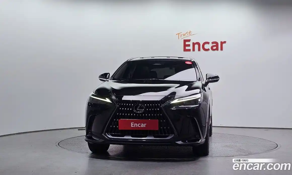 Lexus NX 2022 2.5 Автомат в Москве № 425748, фото 3