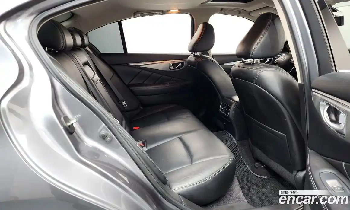 Infiniti Q50 2014 2.1 Автомат в Москве № 433587, фото 12