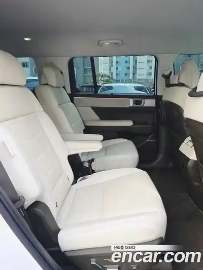 Hyundai Santa Fe 2024 1.6 Автомат в Москве № 449683, миниатюра 10