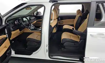 Kia Canival 2023 2.2 Автомат в Москве № 460051, миниатюра 10