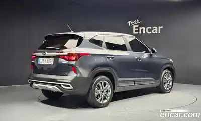 Kia Seltos 2022 1.6 Автомат в Москве № 460686, миниатюра 2