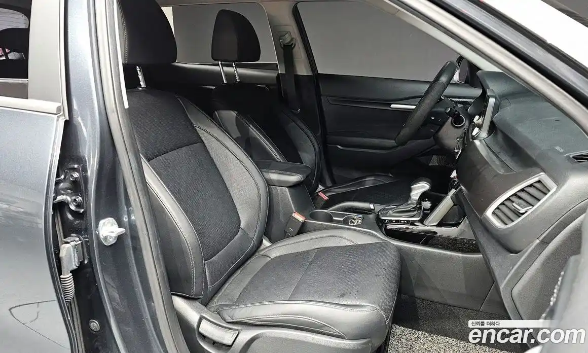 Kia Seltos 2022 1.6 Автомат в Москве № 460686, фото 10