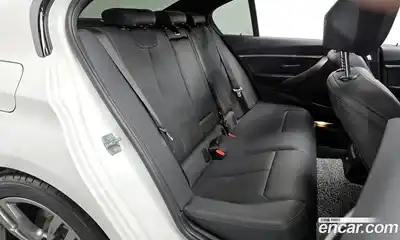 BMW 3-Series 2018 2.0 Автомат в Москве № 464225, миниатюра 12