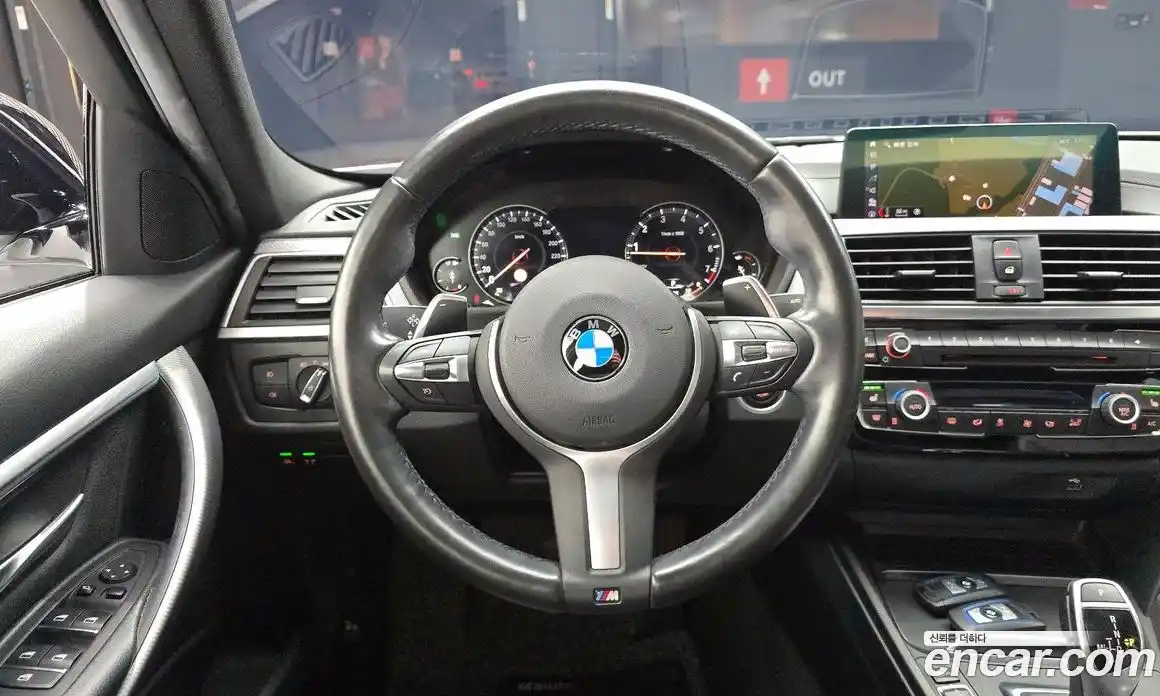 BMW 3-Series 2018 2.0 Автомат в Москве № 464225, фото 13