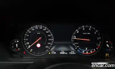 BMW 3-Series 2018 2.0 Автомат в Москве № 464225, миниатюра 8