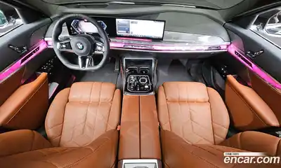 BMW 7-Series 2024 3.0 Автомат в Москве № 464388, миниатюра 7