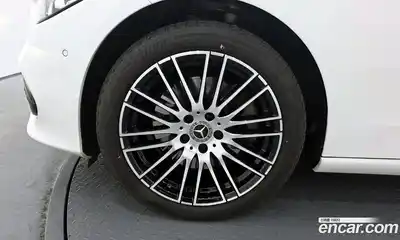 Mercedes-Benz C-Class 2022 2.0 Автомат в Москве № 466169, миниатюра 5