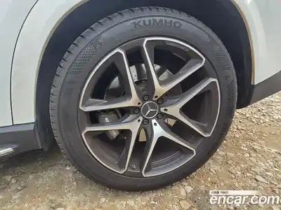 Mercedes-Benz GLE-Class 2023 3.0 Автомат в Москве № 466287, миниатюра 5