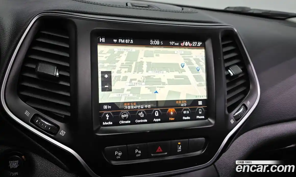 Jeep Cherokee 2019 2.4 Автомат в Москве № 472687, фото 14