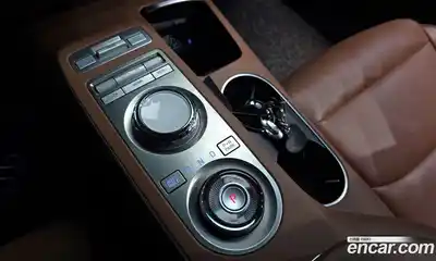 Genesis GV70 2023 2.5 Автомат в Москве № 58248, миниатюра 5