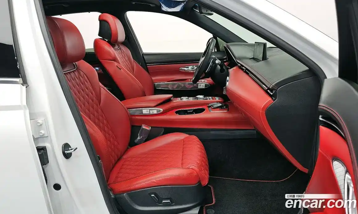 Genesis GV70 2024 2.5 Автомат в Москве № 59045, фото 10