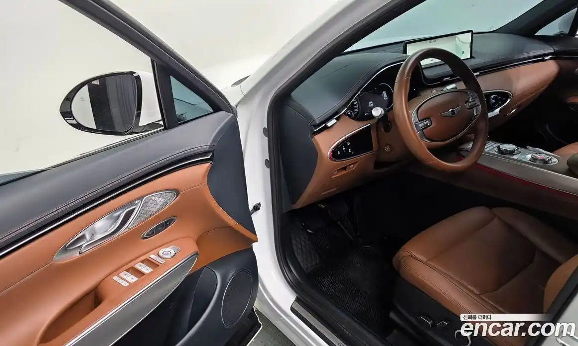 Genesis GV70 2024 2.5 Автомат в Москве № 59316, фото 9