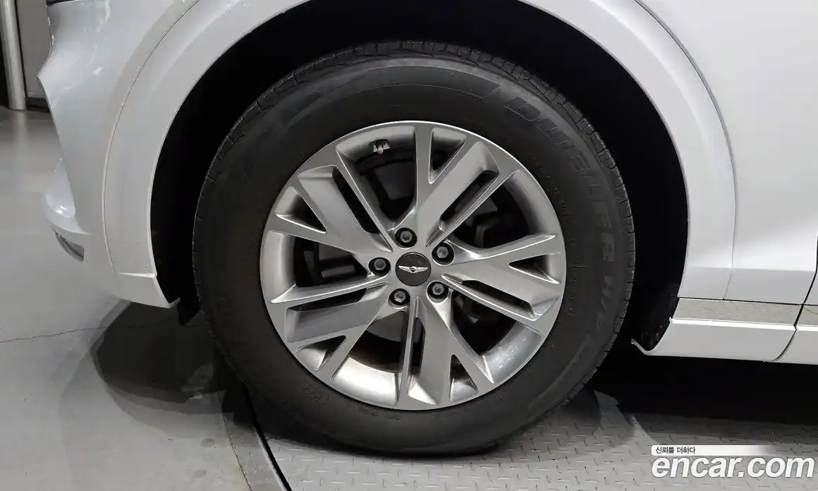 Genesis GV70 2023 2.5 Автомат в Москве № 84141, фото 12